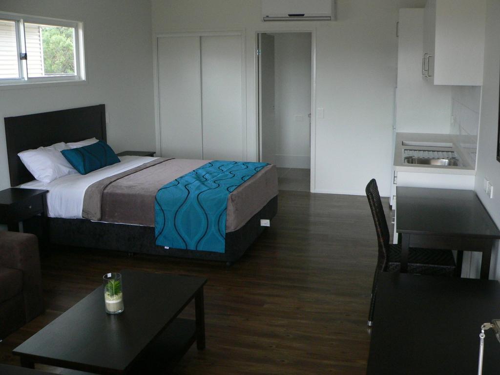 Chinchilla Tourist Park Hotel Екстериор снимка
